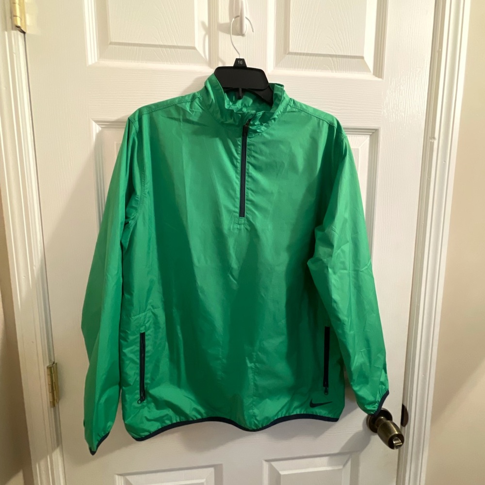 Nike youth wind/water resistant golf jacket